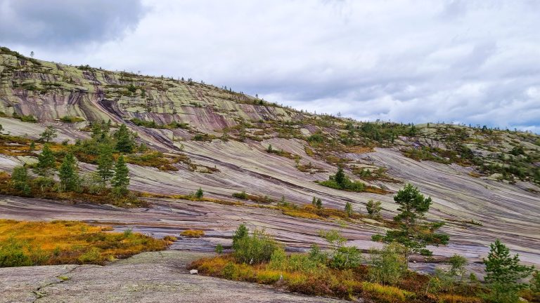 Natural amphitheater on the easy hike to Himmelriket at Gautefall