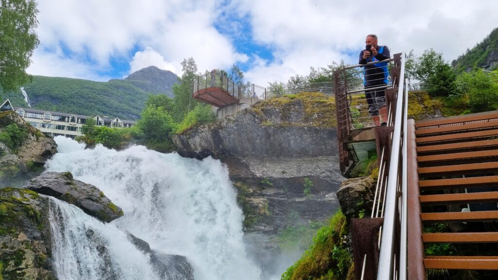 Viewpoints along the Fossestien in Geiranger.