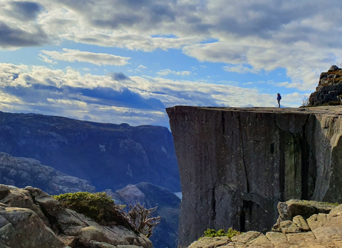 Hiking Pulpit Rock in Norway