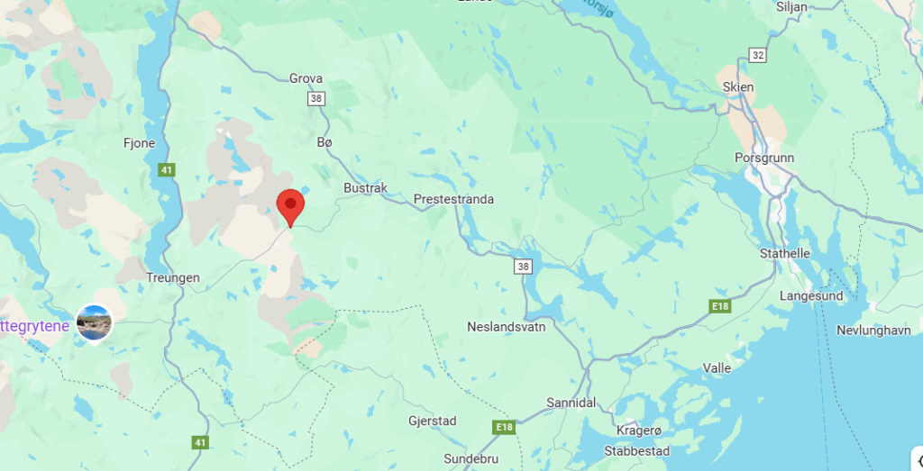 Map: Gautefall and the hike to Himmelriket - is in Drangedal between Treungen and Bustrak.
