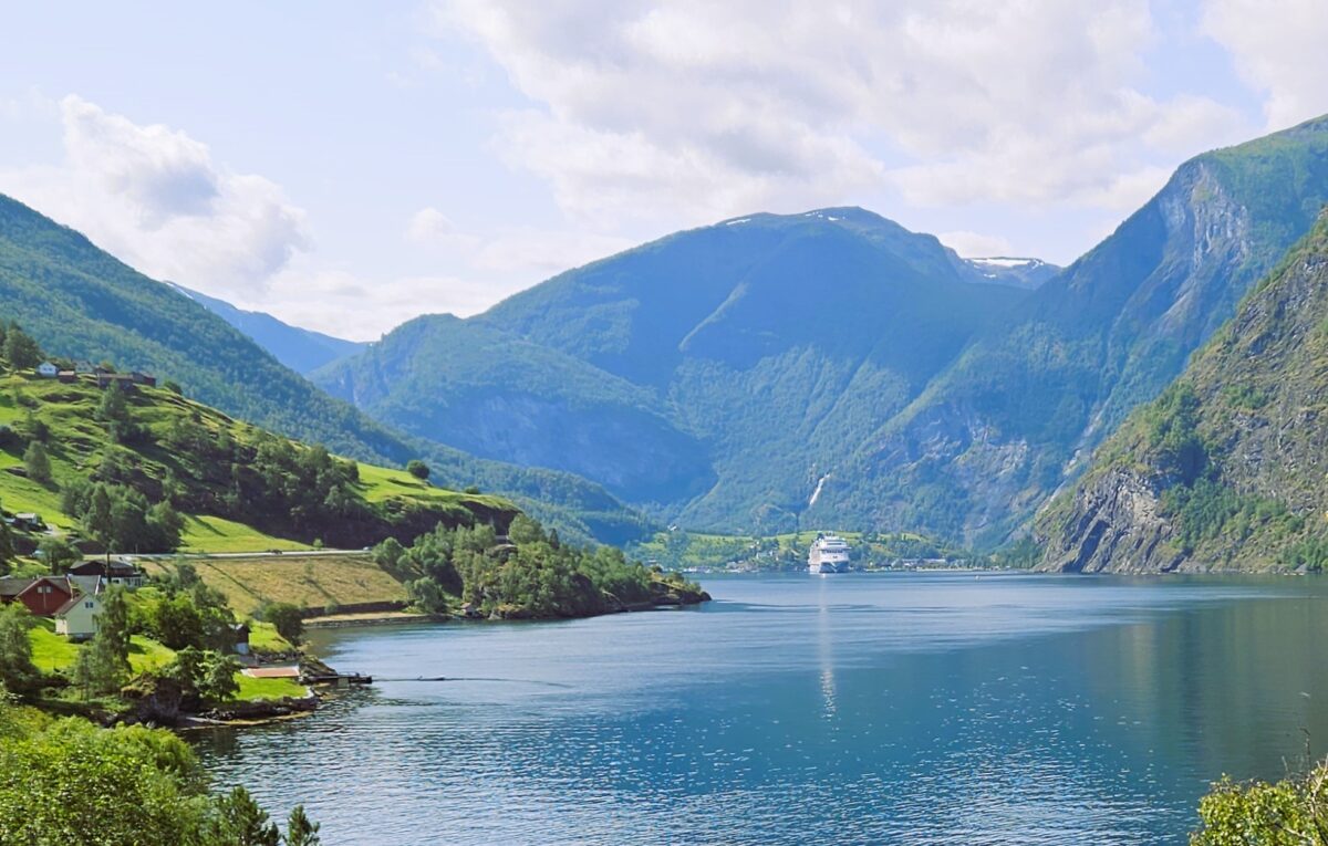 Road Trip Flåm - Aurlandsfjord and Flåm